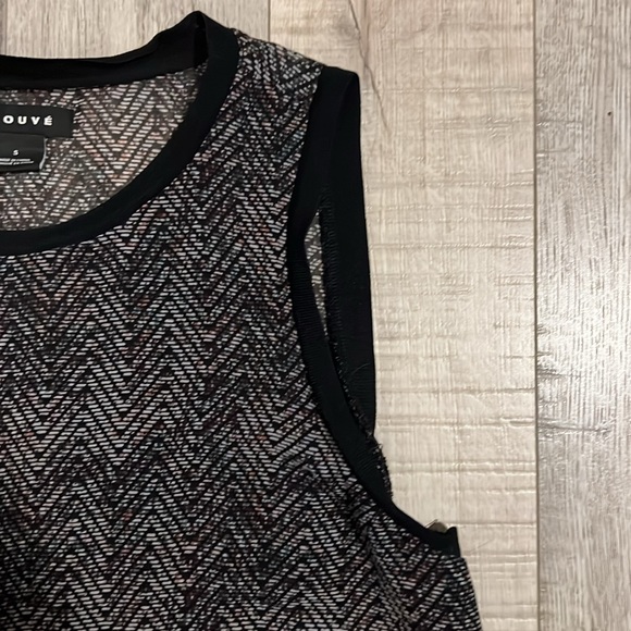Trouve Patterned Tank Top - Picture 3 of 10